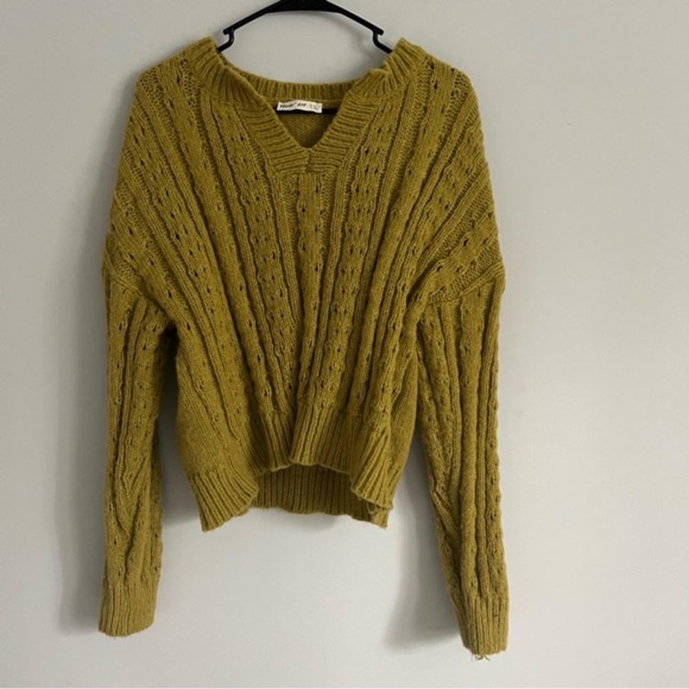 New In Mustard Yellow Green Chunky Soft Knit V Neck Sweater